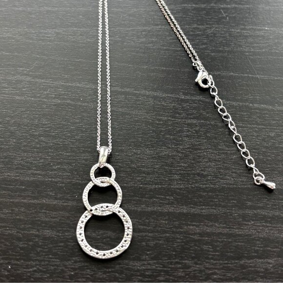 Silver Tone Double Circle Pendant Necklace With Adjustable Chain - Picture 4 of 6